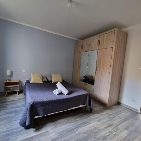 T2 Avec Terrasse 25M², Garage, Plein Centre-Ville Нарбон Екстериор снимка