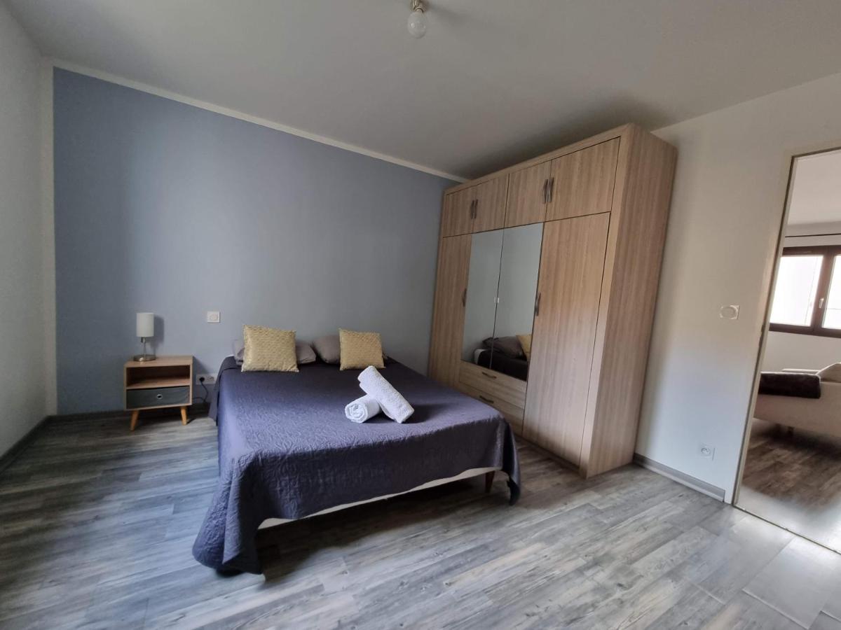 T2 Avec Terrasse 25M², Garage, Plein Centre-Ville Нарбон Екстериор снимка